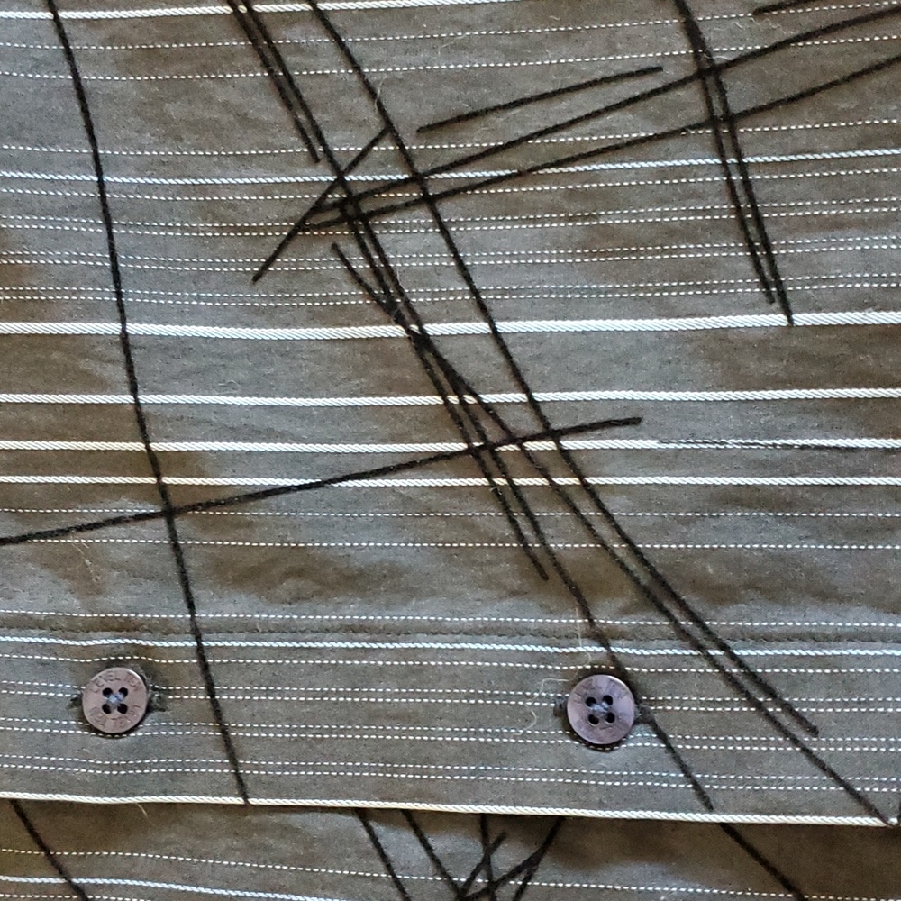 Grey button down shirt - Picture 4 of 6